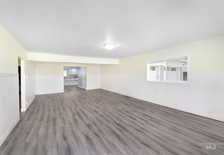 Property Photo:  252 SE Boulevard  ID 83655 