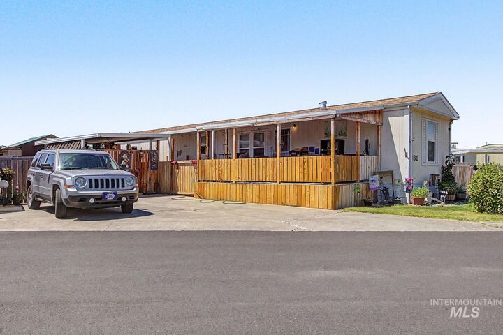 Property Photo:  2015 6th Ave 130  WA 99403 