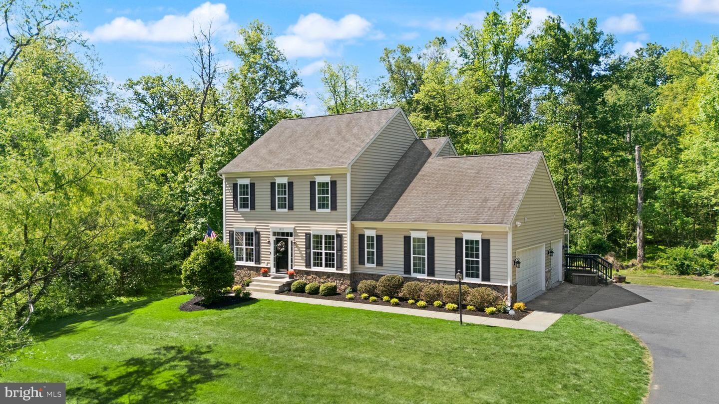 Property Photo: 18113 Linden Grove Court VA 20132