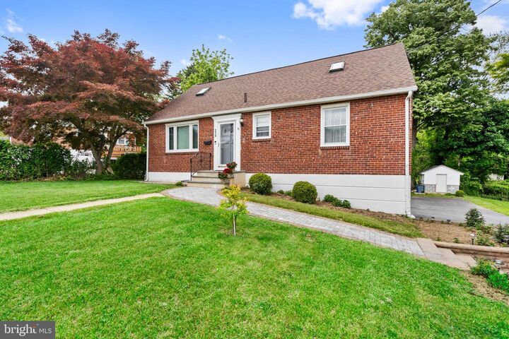 Property Photo:  214 S Sproul Road  PA 19008 