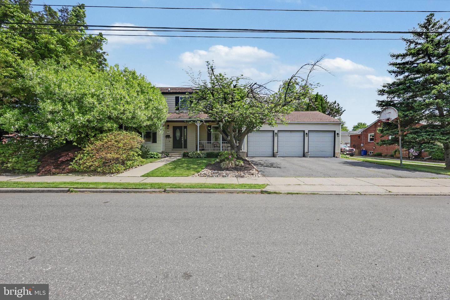 Property Photo:  518 Tasker Avenue  PA 19033 