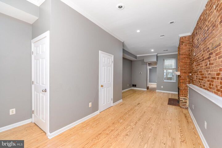 Property Photo: 926 S Hanover Street MD 21230