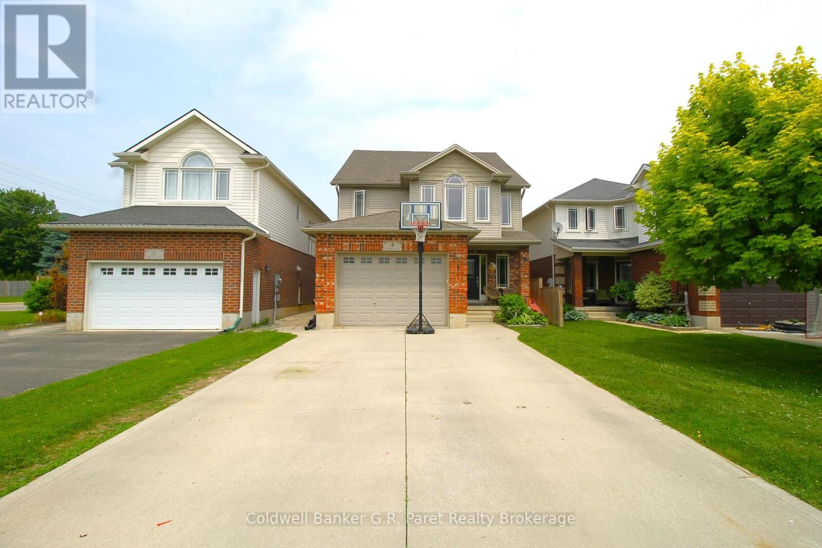 Property Photo: 4 Langrell Avenue ON N4G 5X8