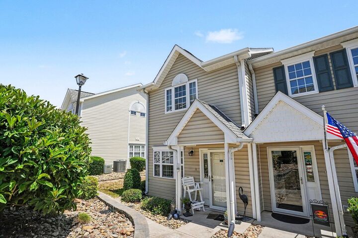 Property Photo:  618 3rd Ave. S 3A  SC 29582 