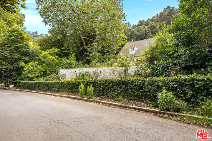 Property Photo:  1495 Stone Canyon Rd  CA 90077 