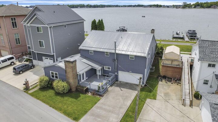 Property Photo: 3503 Sellers NE Drive OH 43046