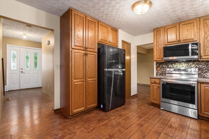 Property Photo:  880 Glen Rock Drive  OH 43081 