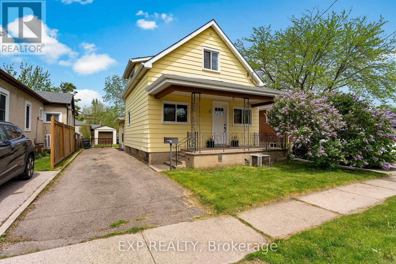 Property Photo:  17 Moote Street  ON L2N 1B3 