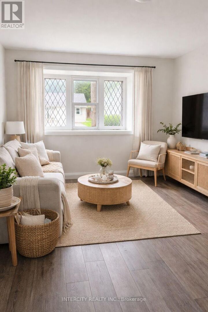 Property Photo:  90 Coldwater Road West  ON L3V 5L5 