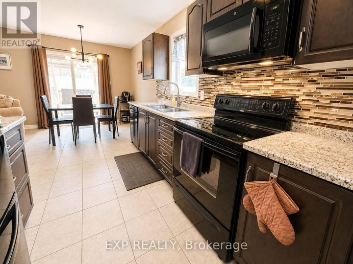 Property Photo:  107 Ferrara Drive  ON K7A 0A2 