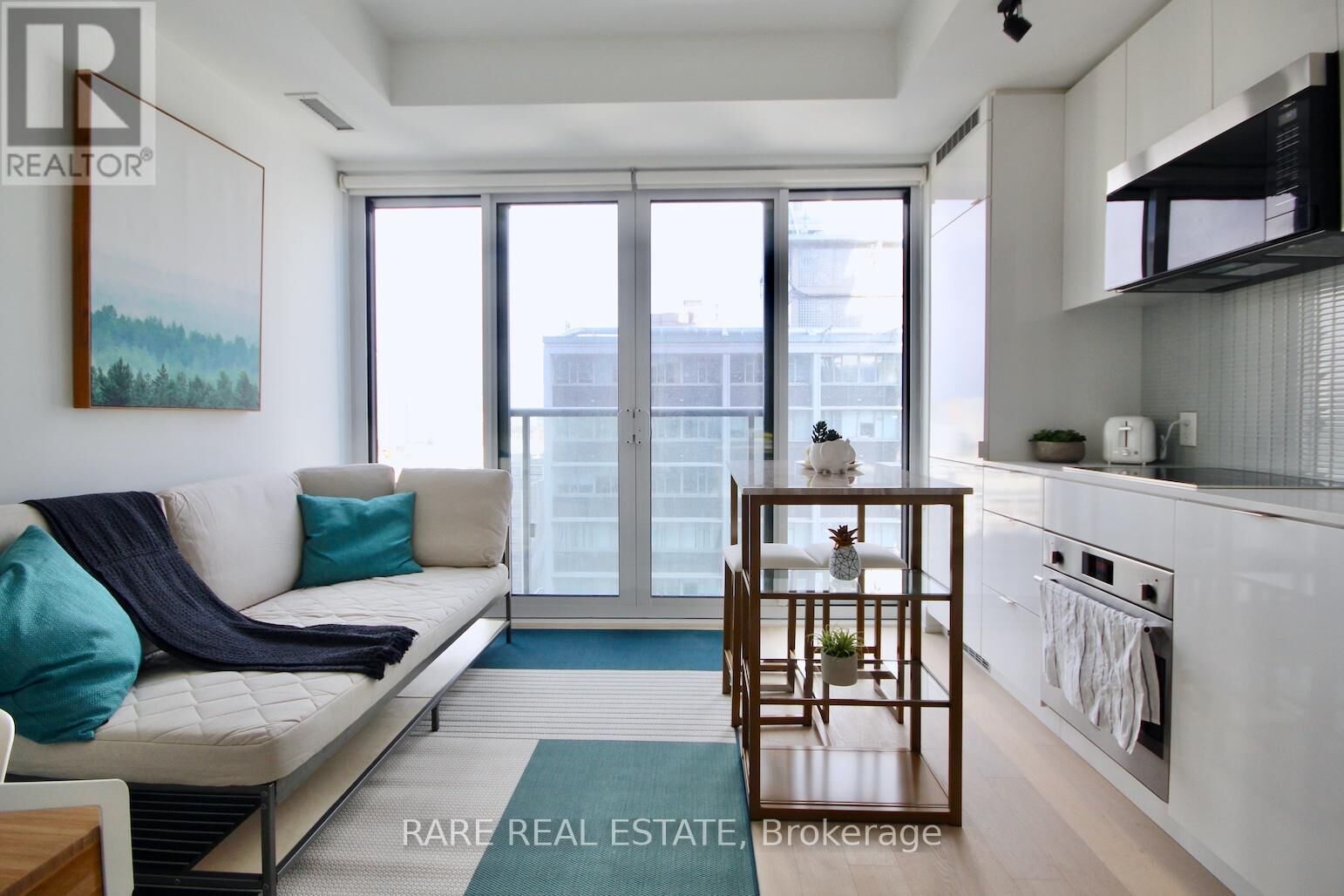 Property Photo: 7 Grenville Street 2108 ON M4Y 1X3
