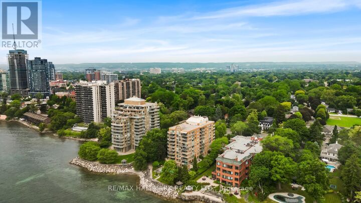 Property Photo:  2210 Lakeshore Road 104  ON L7R 4J9 
