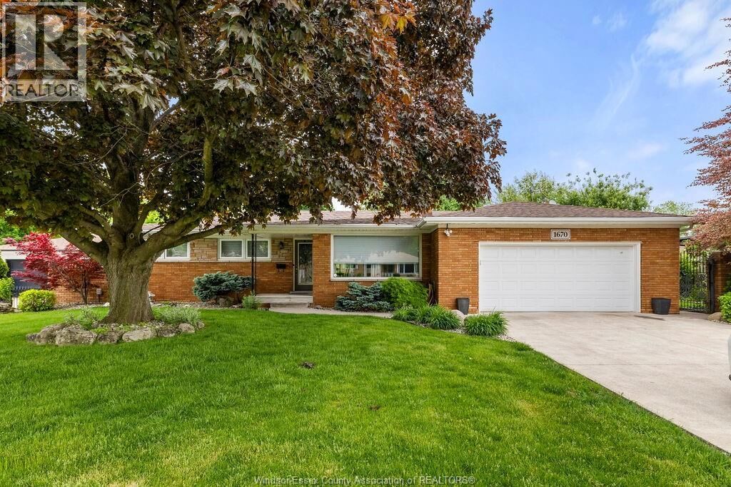 Property Photo:  1670 Campbell Avenue  ON N9B 2K6 