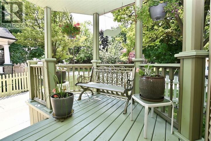 Property Photo:  204 Vidal Street South  ON N7T 2T5 