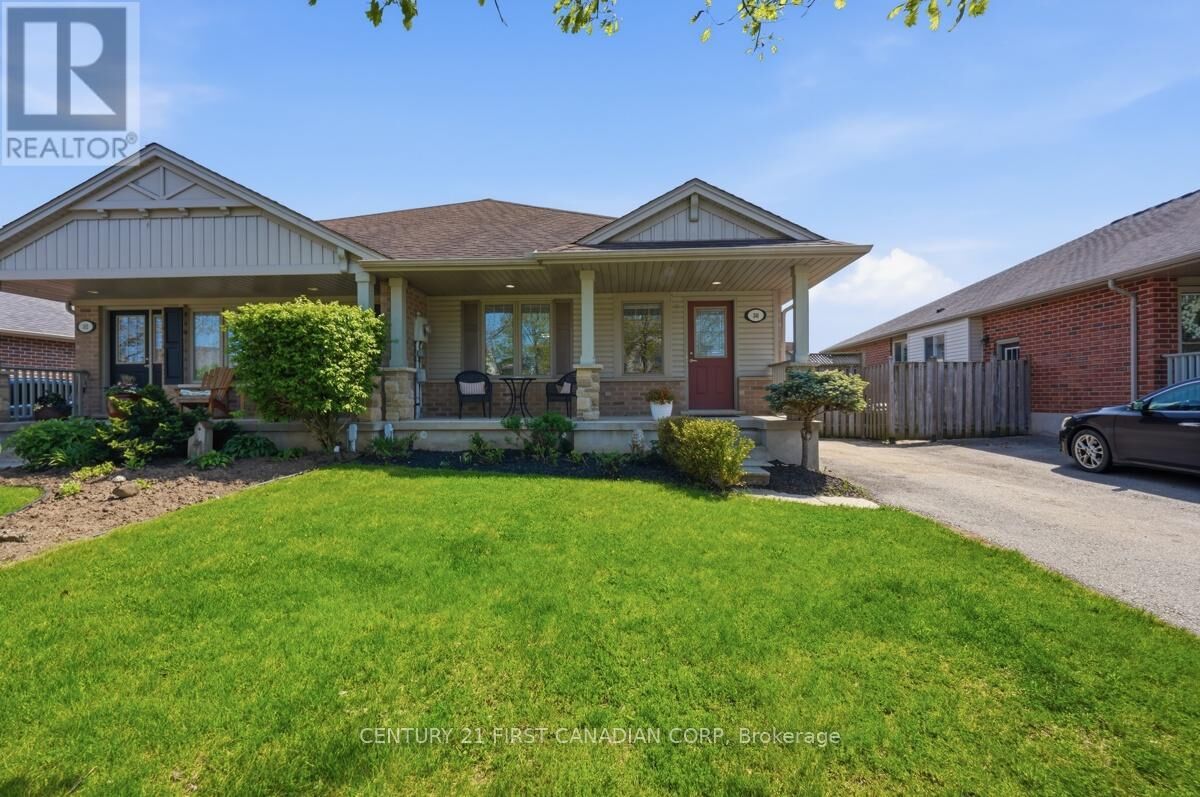 Property Photo: 30 Pear Tree Avenue ON N5R 0B5