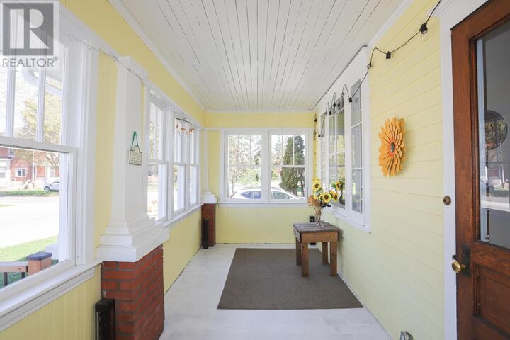 Property Photo: 144 Leo Ave ON P6A 3V7