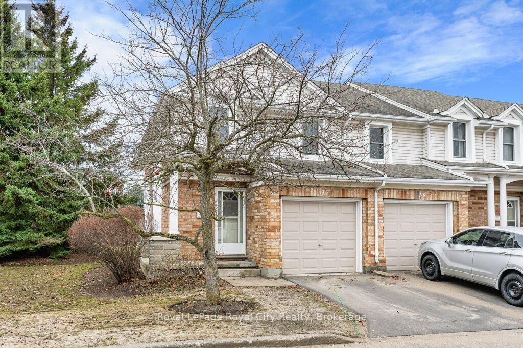 Property Photo:  66 Rodgers Road 37  ON N1G 4Y5 