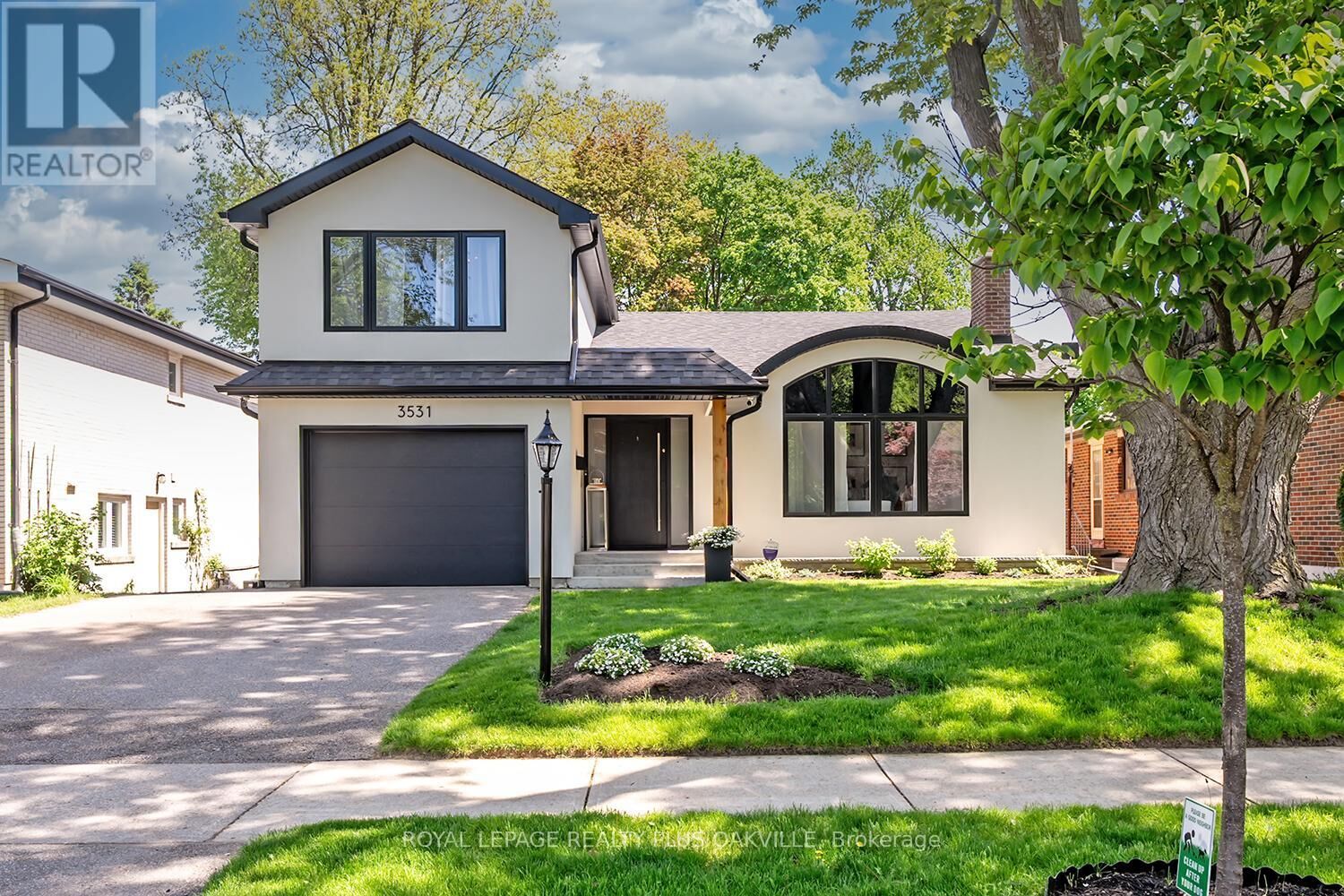 Property Photo:  3531 Gallager Drive  ON L5C 2N2 