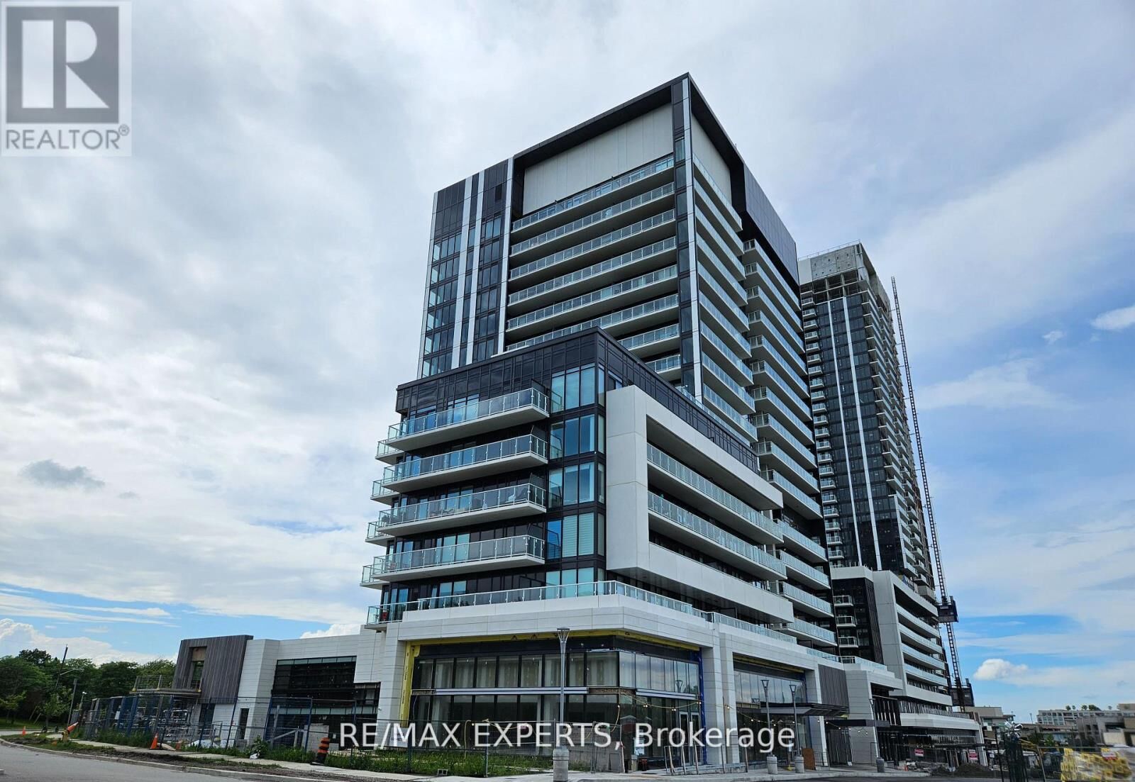 Property Photo: 20 O'Neil Road 1518 ON M3C 0R2