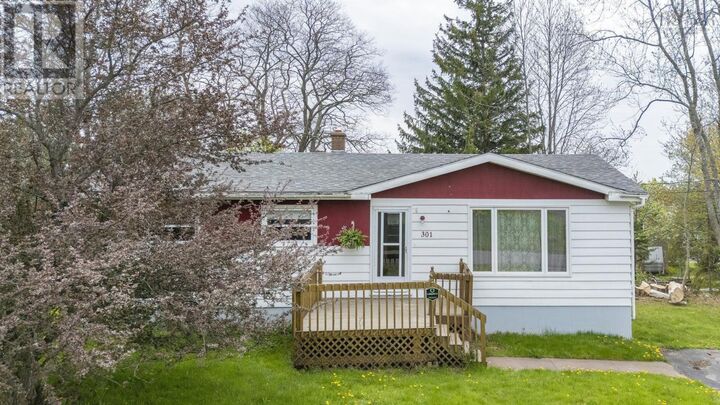 Property Photo: 301 Faulkland Street NS B0K 1H0