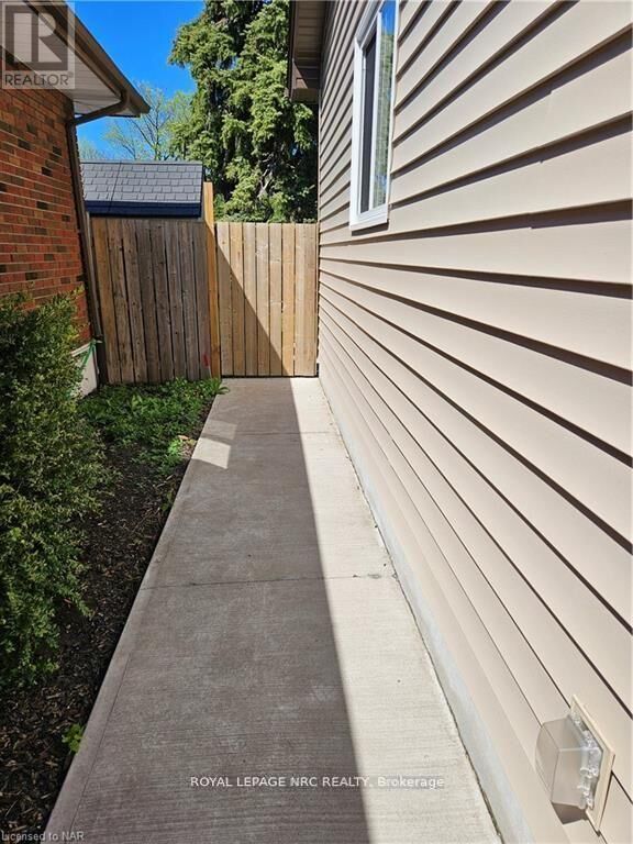 Property Photo:  5 Kilbourne Crescent  ON L2M 3E3 