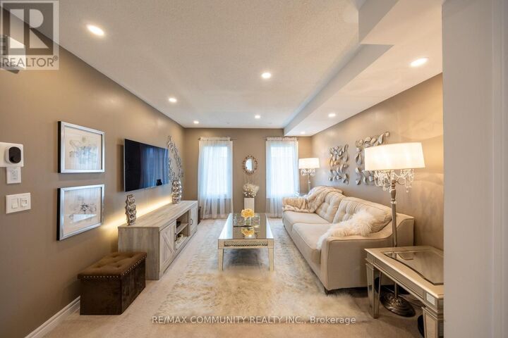 Property Photo:  2500 Hill Rise Court 128  ON L1L 0M6 