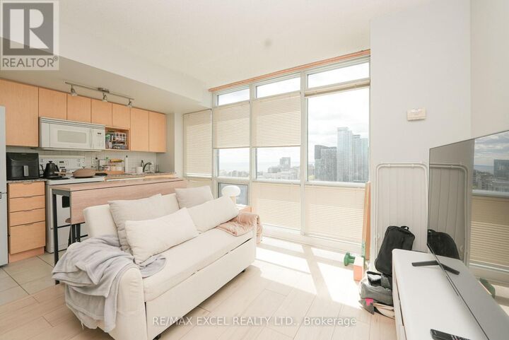 Property Photo:  11 Brunel Court 2316  ON M5V 3Y3 