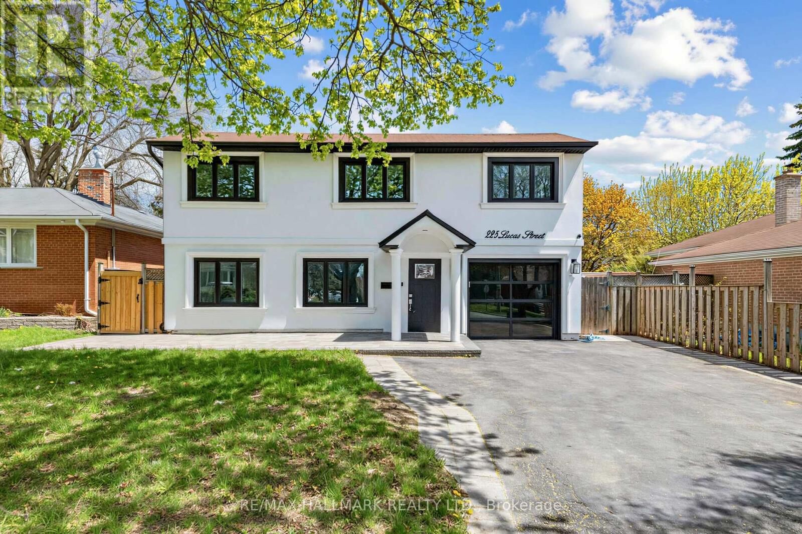 Property Photo:  225 Lucas Street  ON L4C 4P9 