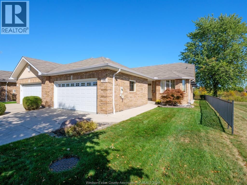 Property Photo:  1592 Blue Heron Drive  ON N8P 1L6 