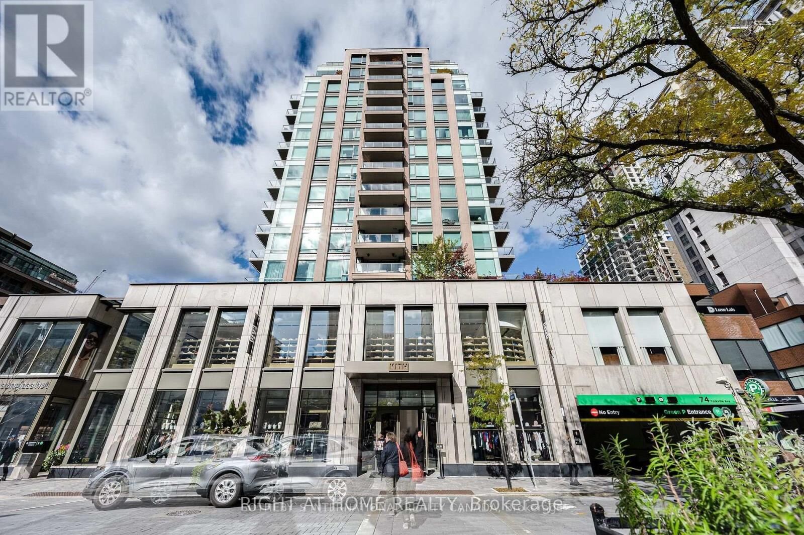 Property Photo:  80 Yorkville Avenue Northeast 1402  ON M5R 2C2 