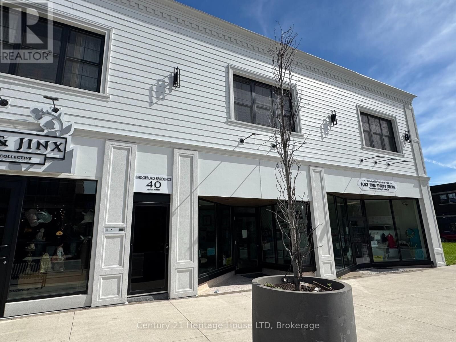 Property Photo: 40 Jarvis Street 2 ON L2A 2S5