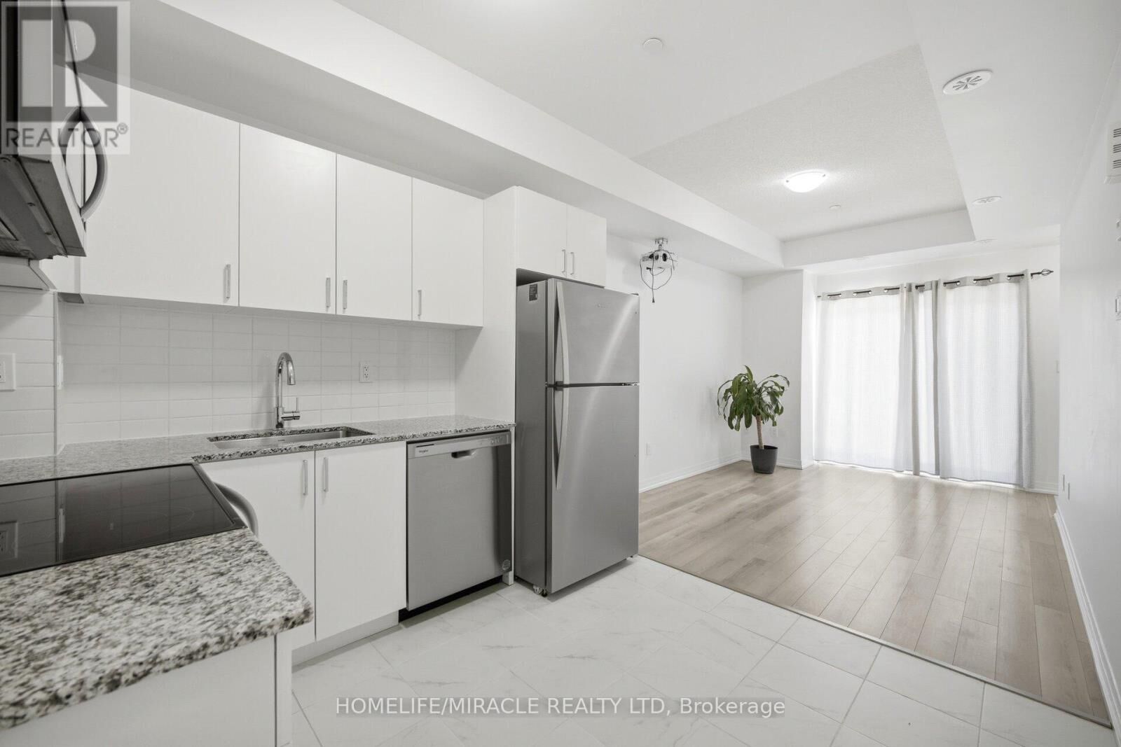 Property Photo:  30 Liben Way 18  ON M1J 3Z4 