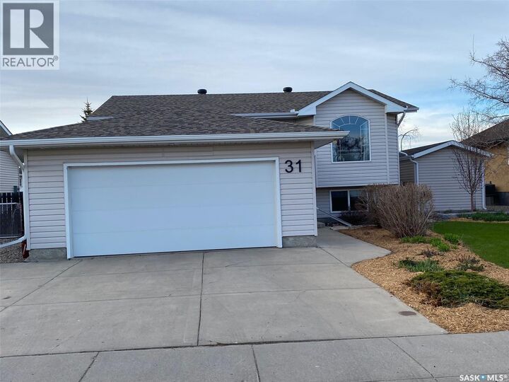 Property Photo:  31 Ross Drive  SK S3N 4A2 