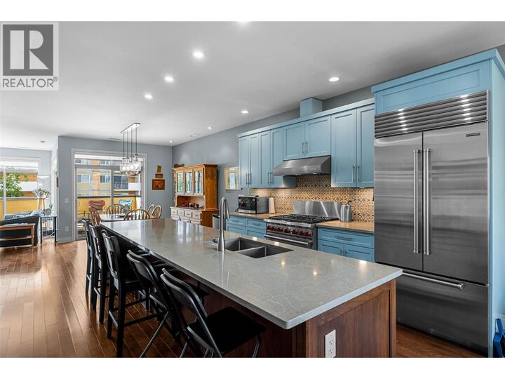 Property Photo:  370 Battle Street 401  BC V2C 2L6 