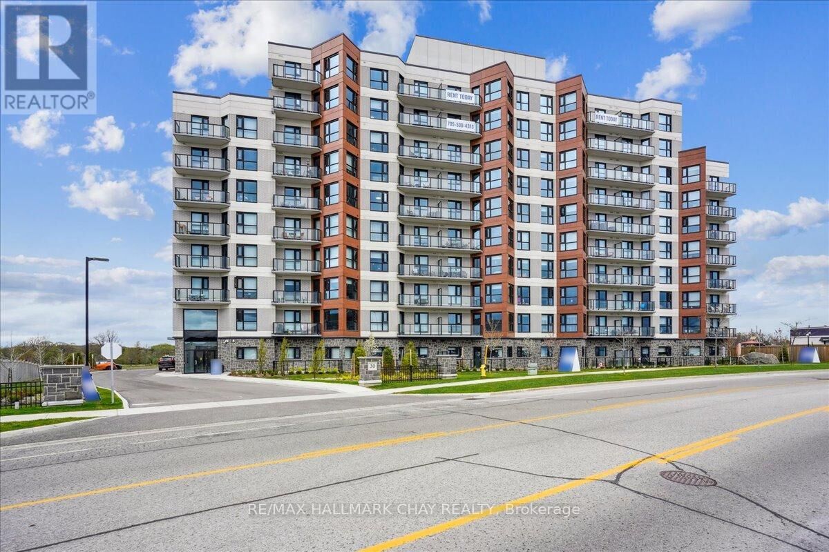 Property Photo: 30 Hanmer Street West 412 ON L4N 0J8