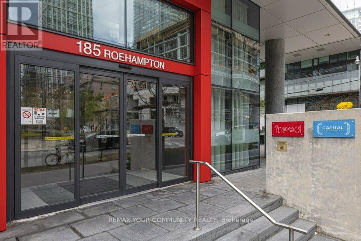 Property Photo:  185 Roehampton Avenue 1312  ON M4P 1R4 