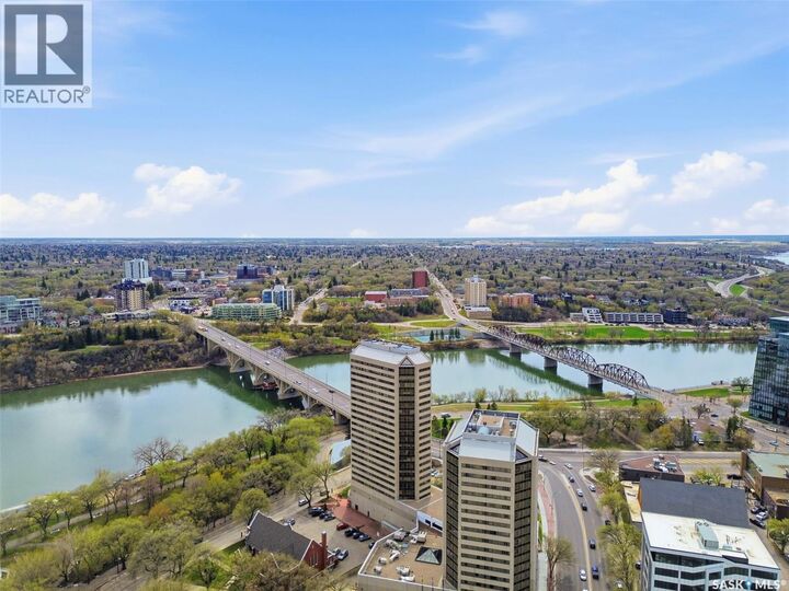Property Photo:  1670 424 Spadina Crescent E  SK S7K 6X7 