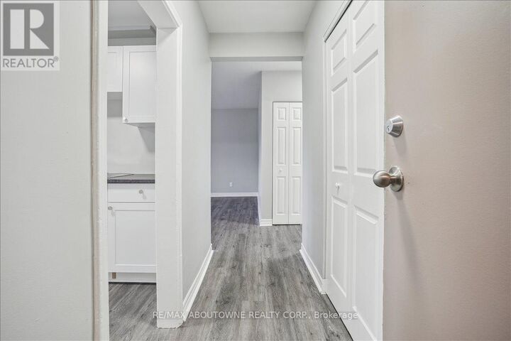 Property Photo:  2354 Queensway Drive 2  ON L7R 3T3 