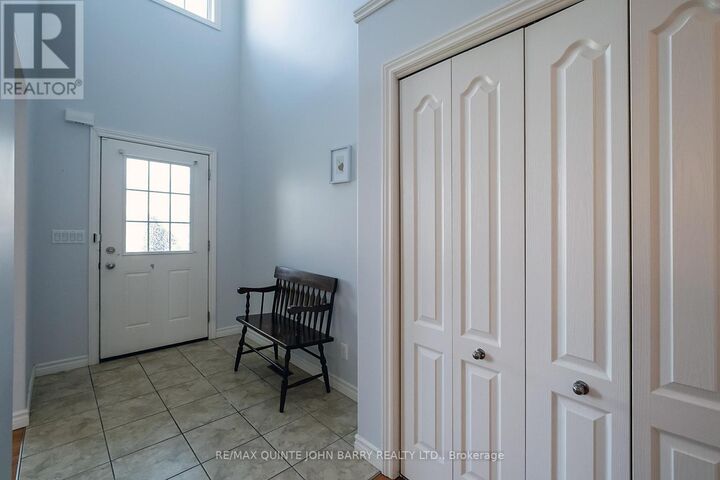 Property Photo:  3 Spencer Court  ON K8V 6X7 