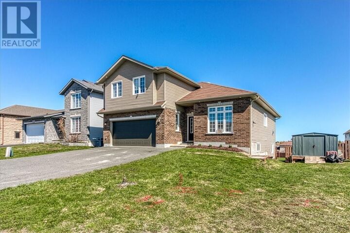 Property Photo: 1654 Meadowlark Way ON P3N 0A8