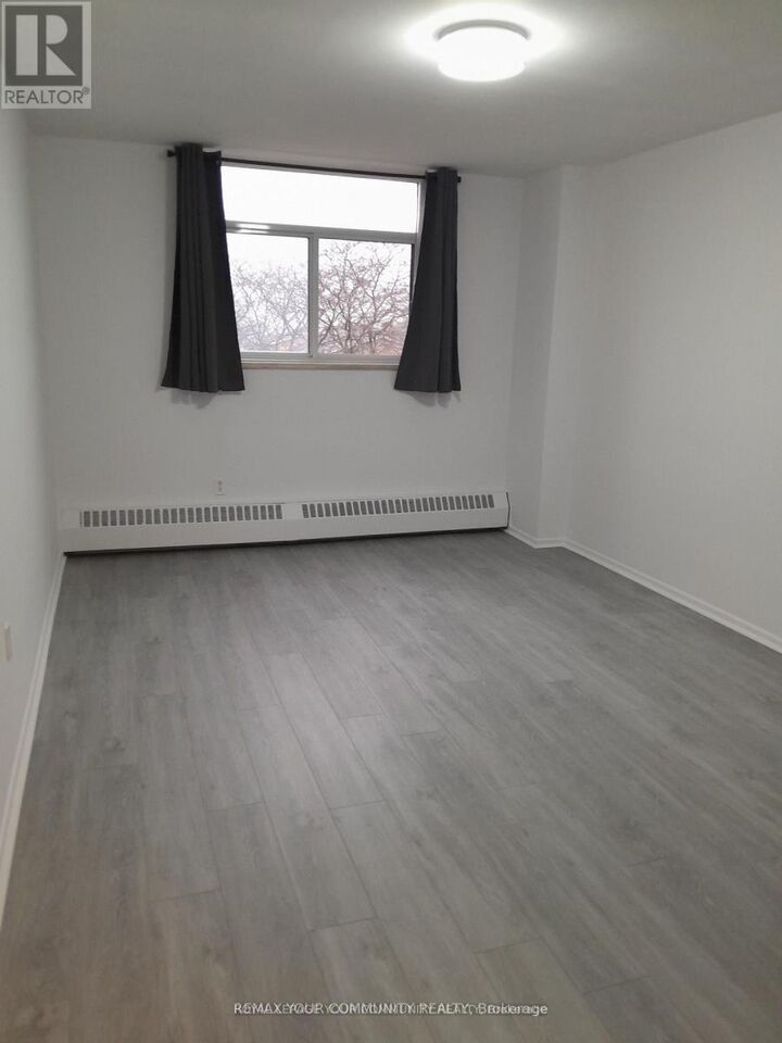 Property Photo: 5 Frith Road 404 ON M3N 2L5