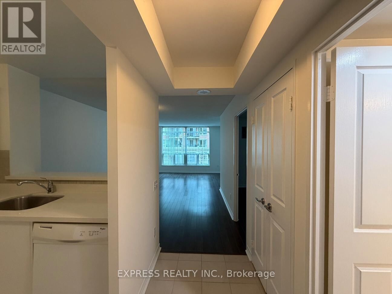 Property Photo: 942 Yonge Street 320 ON M4W 3S8