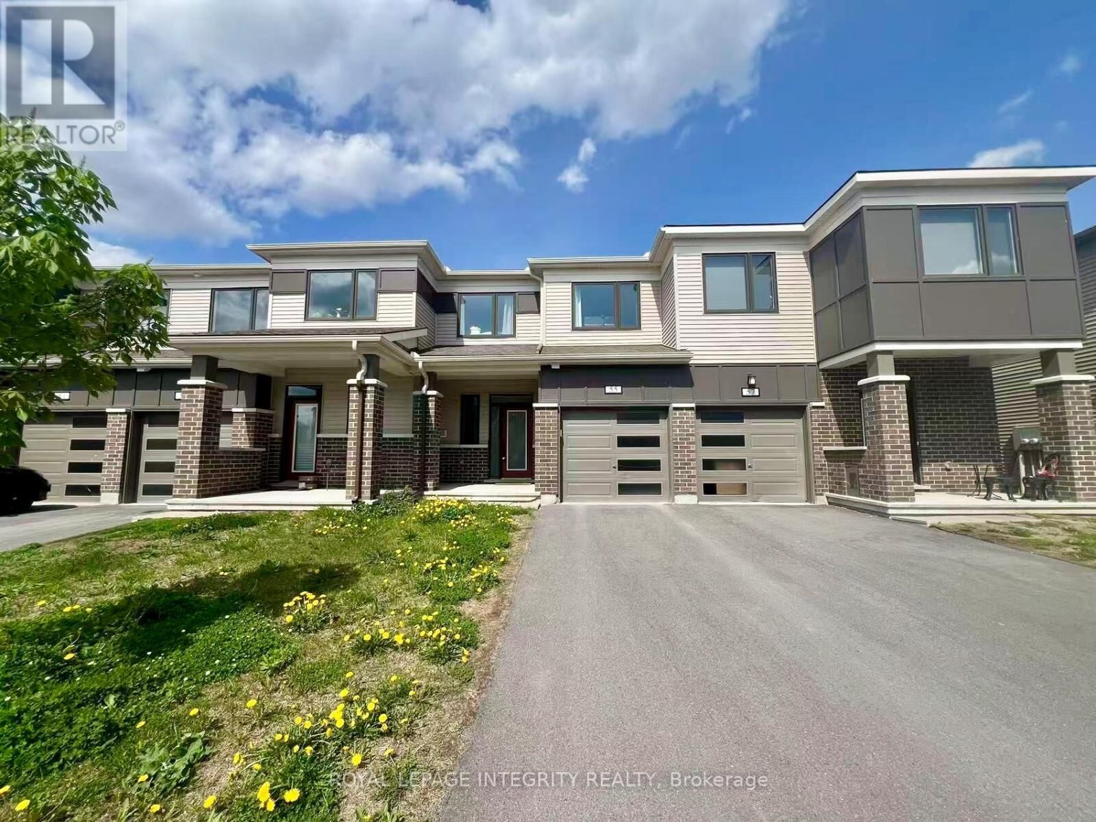 Property Photo:  55 Kindred Row  ON K2S 2Z6 