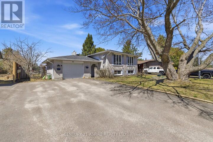 Property Photo: 93 Frontenac Crescent ON K0J 1P0