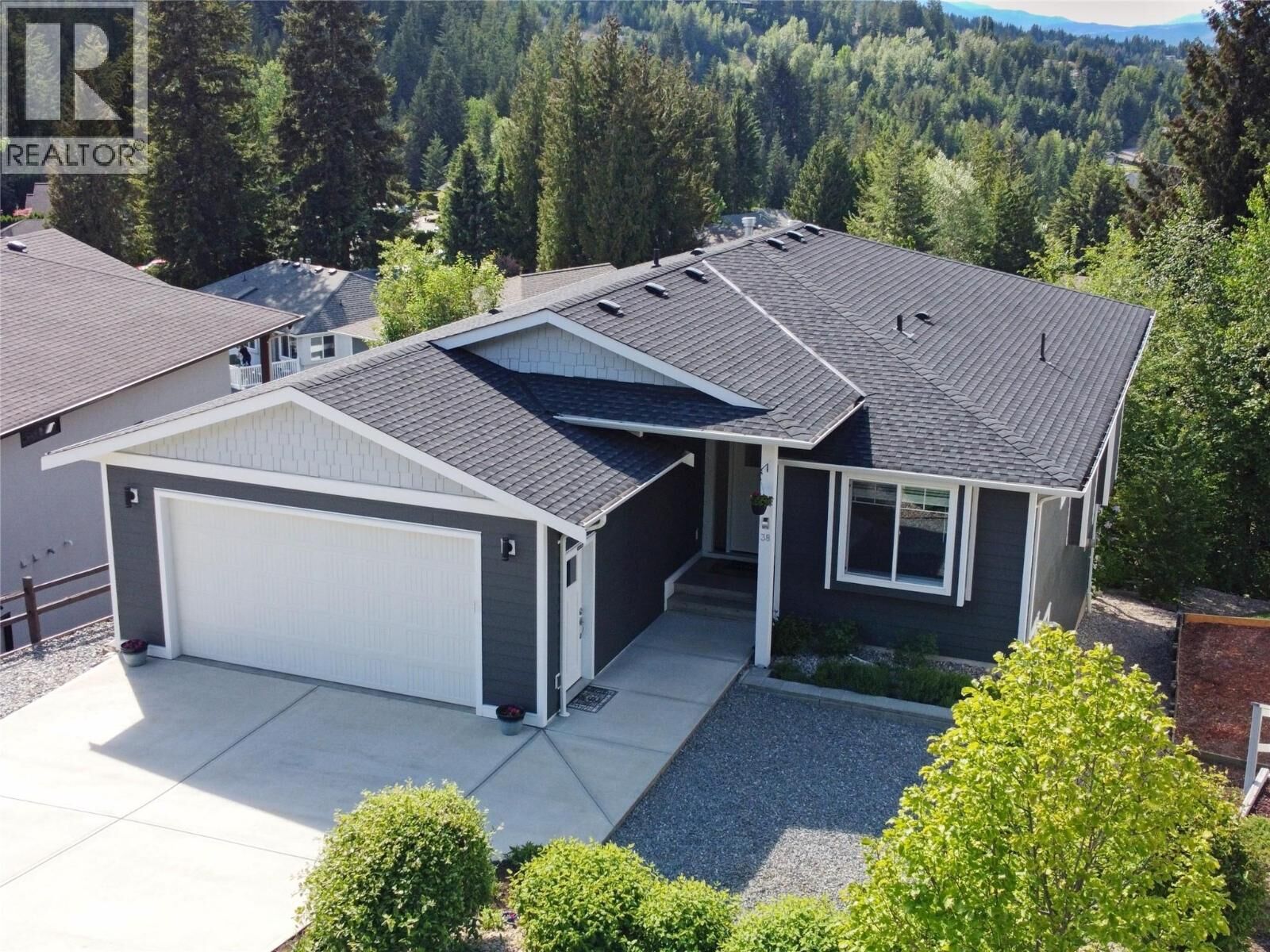 Property Photo:  2592 Alpen Paradies Road #38  BC V0E 1H1 