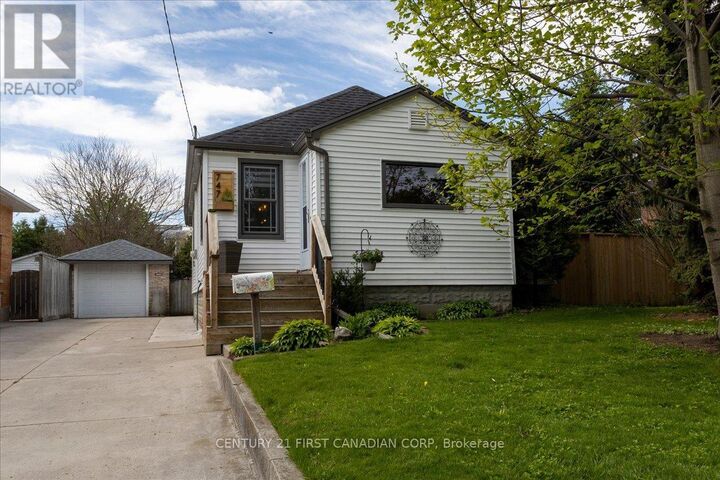 Property Photo: 747 Whetter Avenue ON N6C 2H1