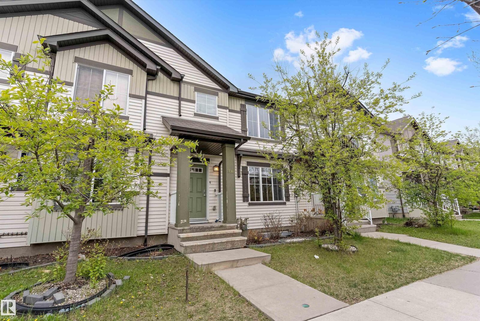 Property Photo:  336 Watt Boulevard SW  AB T6X 1R7 