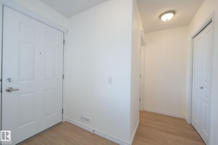 Property Photo:  20339 58 Avenue NW  AB T6M 2Z2 