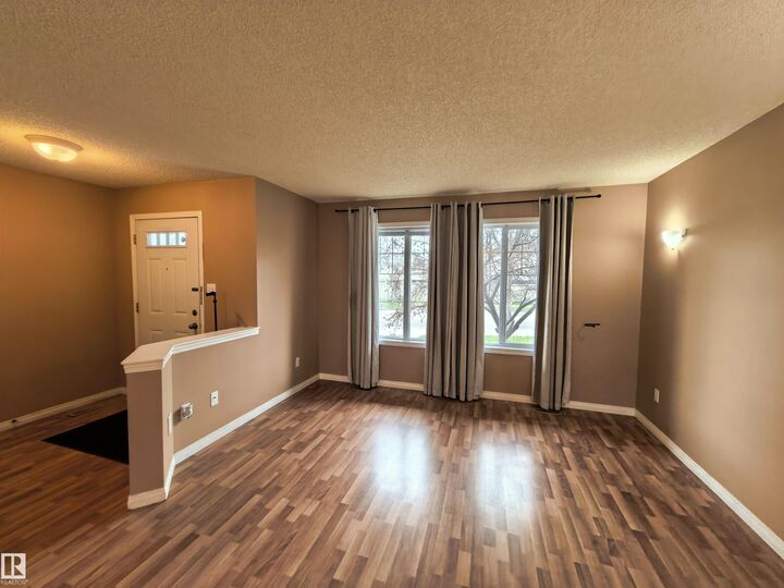 Property Photo:  383 Silverberry Road NW  AB T6T 2B1 