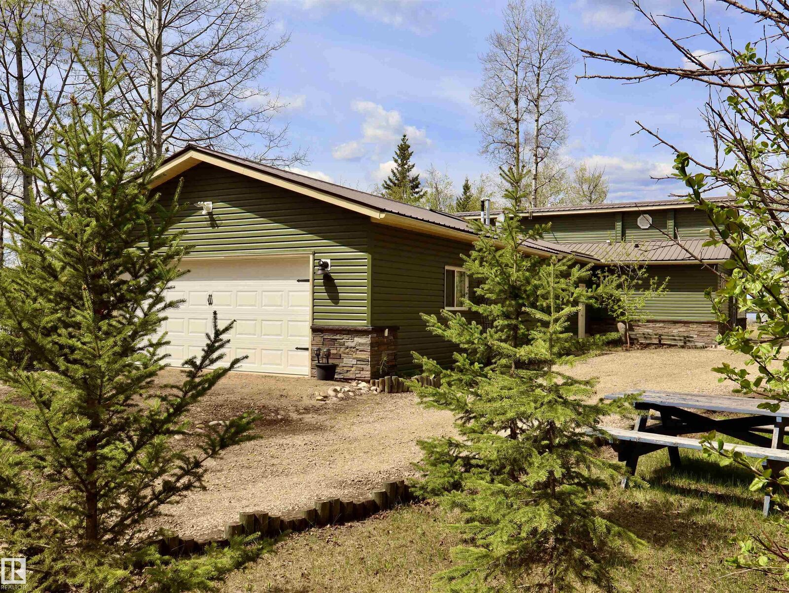 Property Photo: #26 5508 Twp Rd 593A AB T7N 1N3